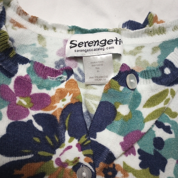 Women's Serengeti Floral Cardigan - Picture 3 of 3